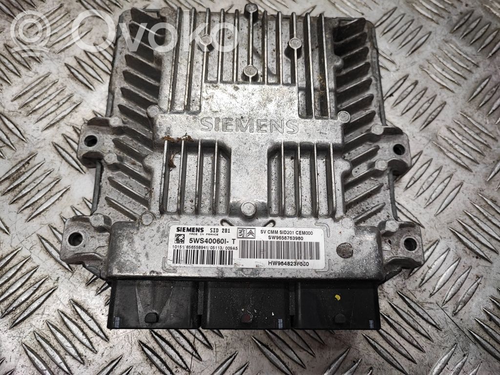 Peugeot 607 Engine control unit/module 