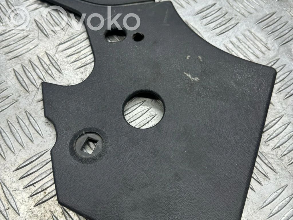 Renault Megane II Konepellin lukituksen muotolista 