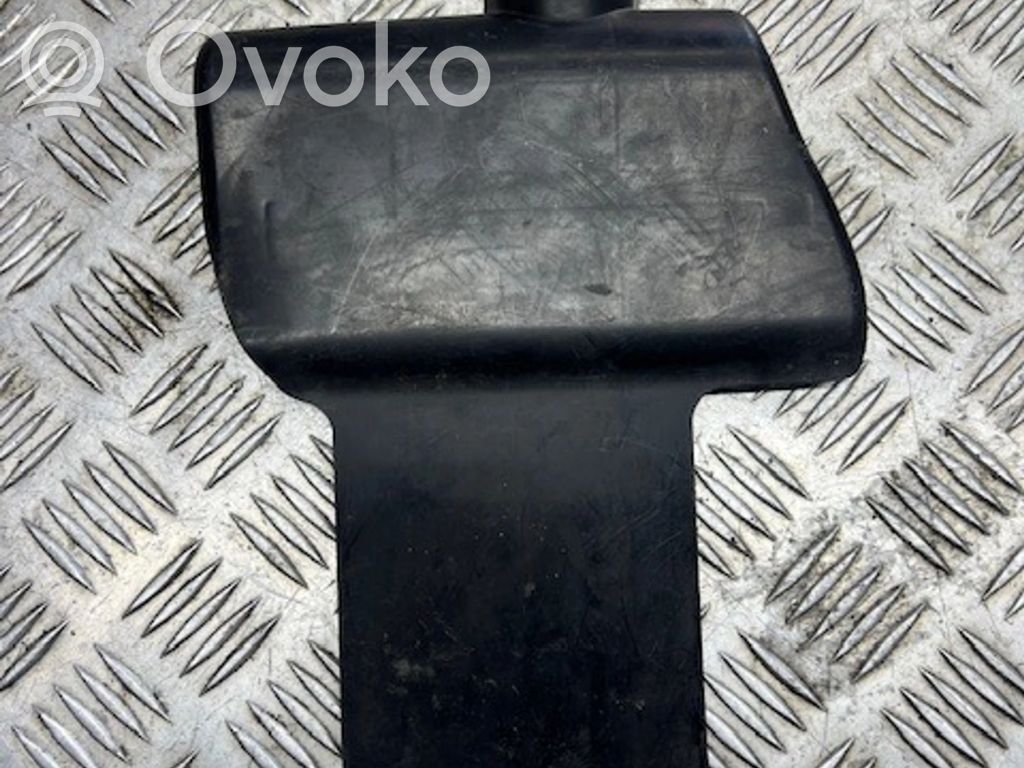 Audi A8 S8 D3 4E Muu moottoritilan osa 