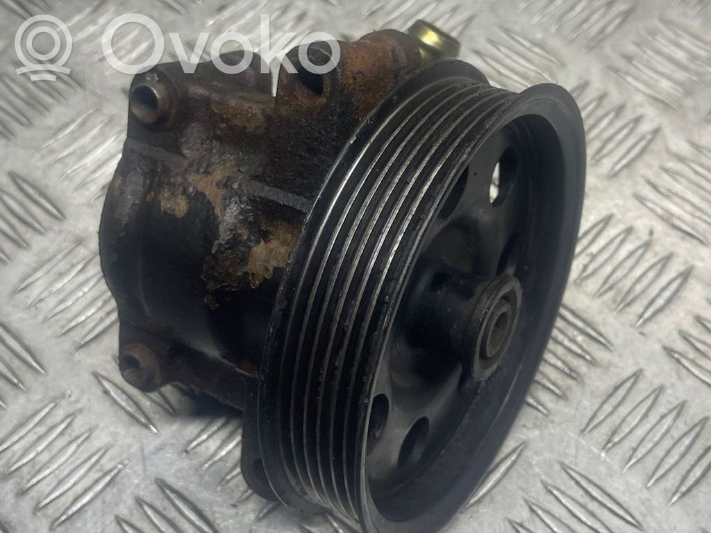 Power steering pump   XS4E3A733AC,23682S3,1358497,1358536,1364116,4089690,XS4C3A696GB