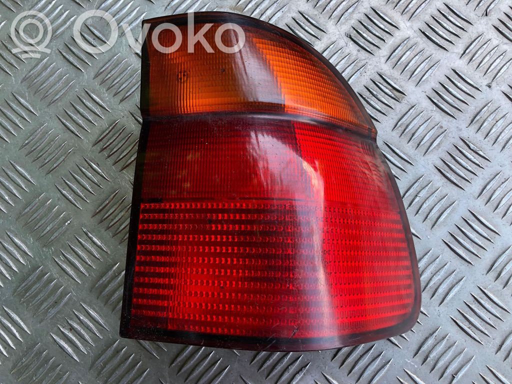 Rear/tail lights   8361671,060820021424,837327