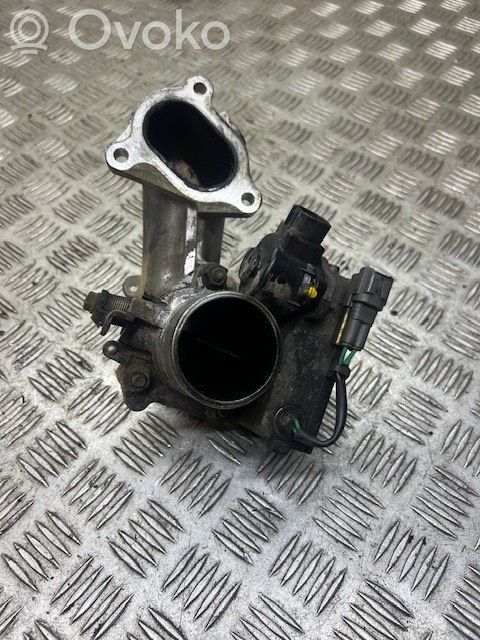 Toyota RAV 4 (XA20) Throttle valve 