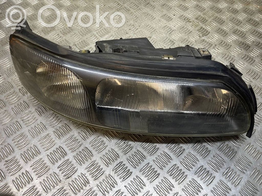 Volvo V70 Headlight/headlamp 