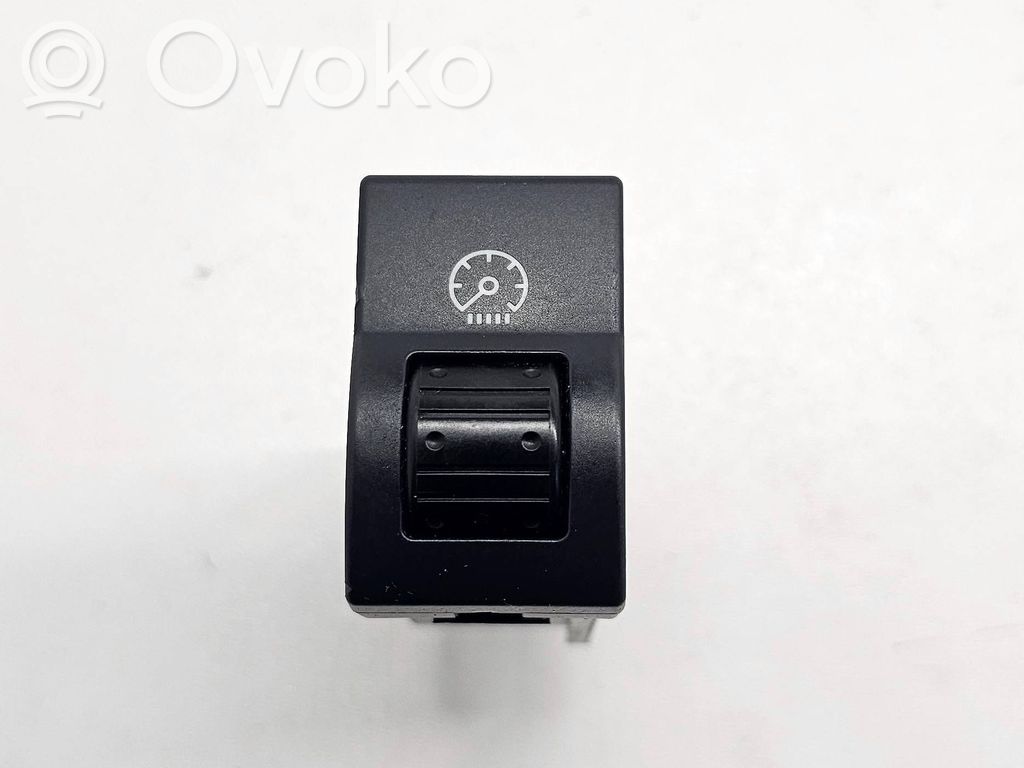 Panel lighting control switch   04057800,BP4K666R0,50325