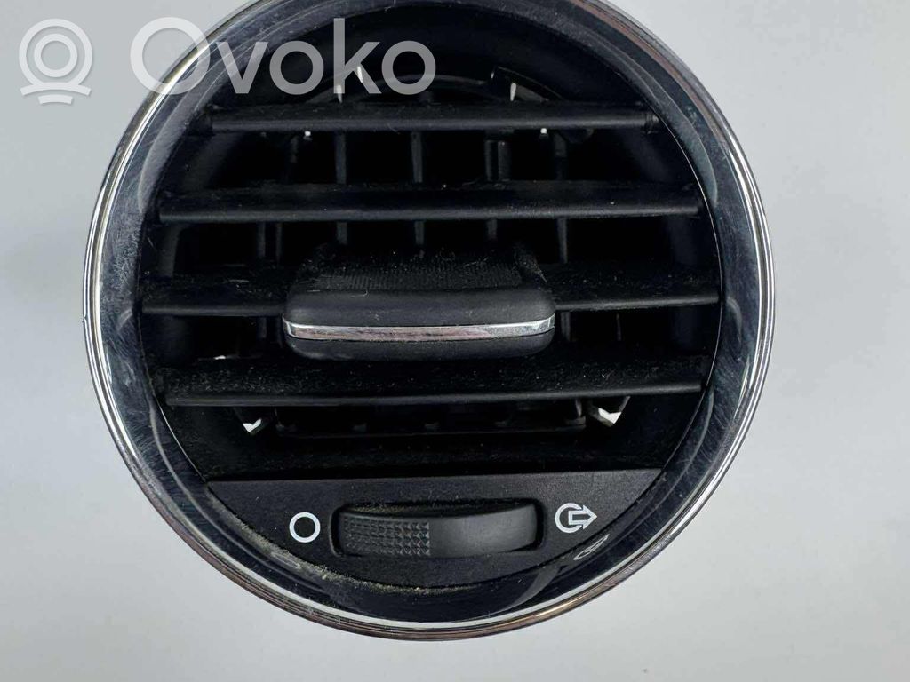 Peugeot 308 Dysze / Kratki środkowego nawiewu deski rozdzielczej 