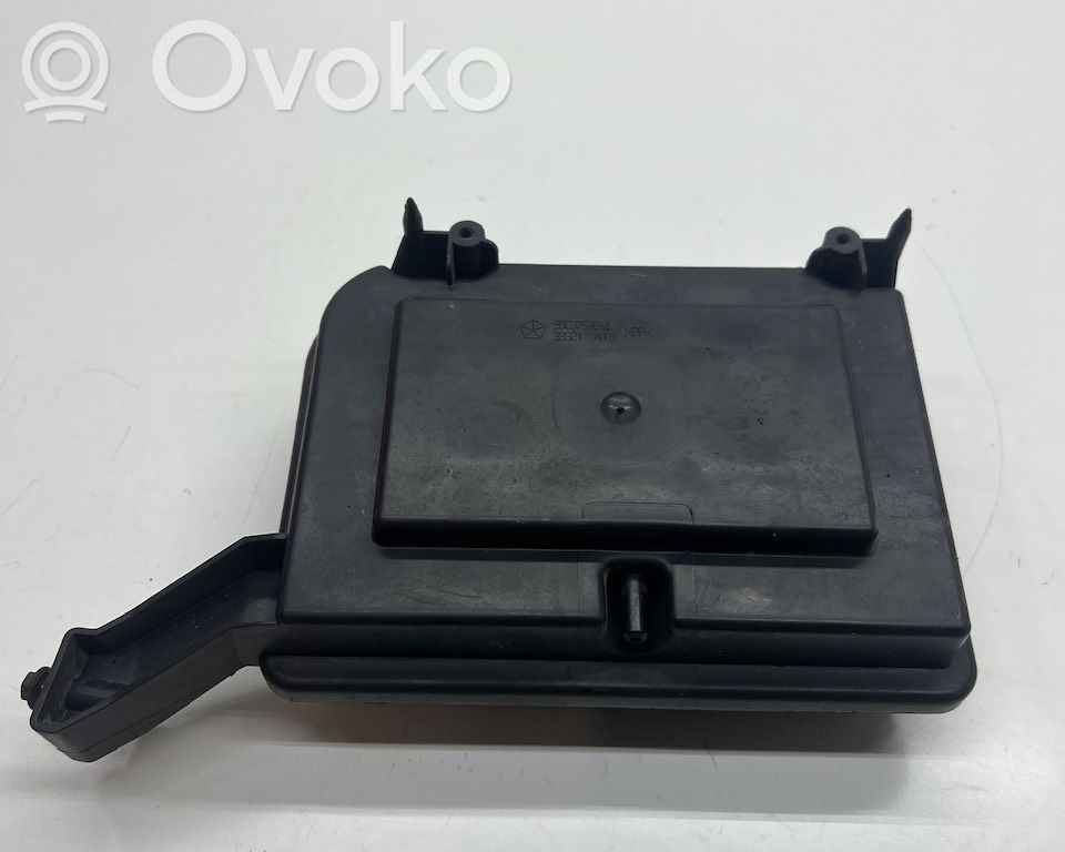 Jeep Cherokee III KJ Vakuumo oro talpa 