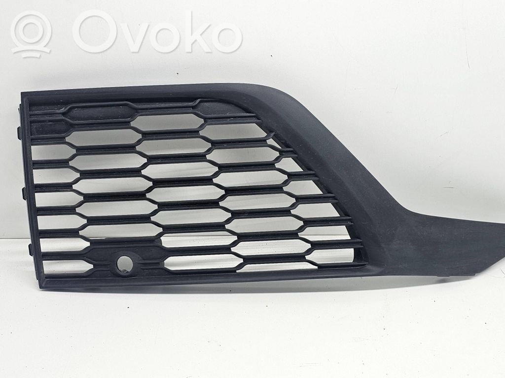 Audi Q7 4M Front bumper lower grill 