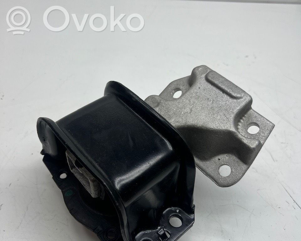 Peugeot 307 Engine mount bracket 
