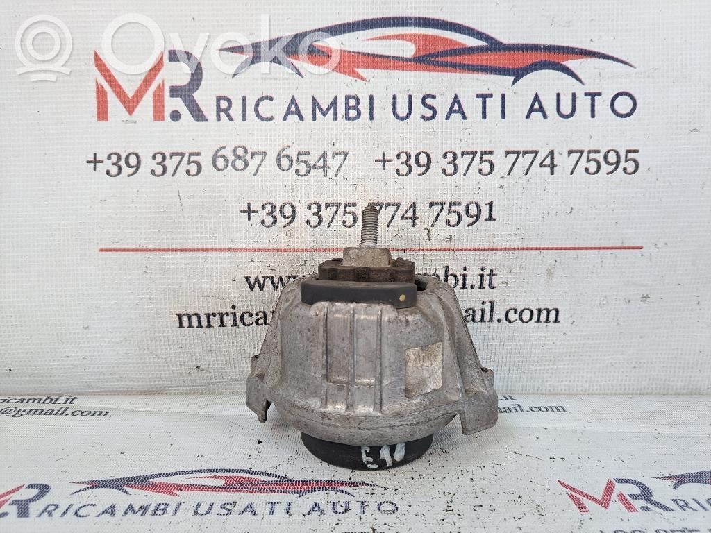 BMW 3 E90 E91 Engine mounting bracket 