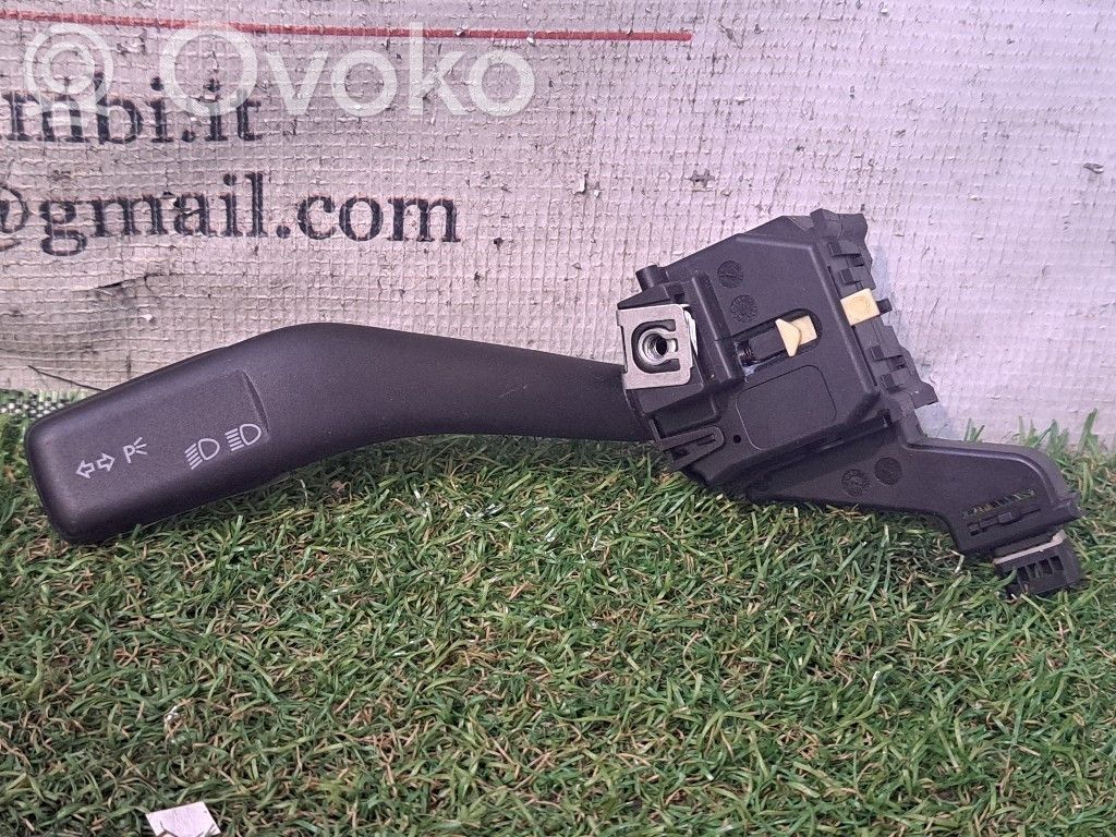 Volkswagen Golf V Commodo, commande essuie-glace/phare 