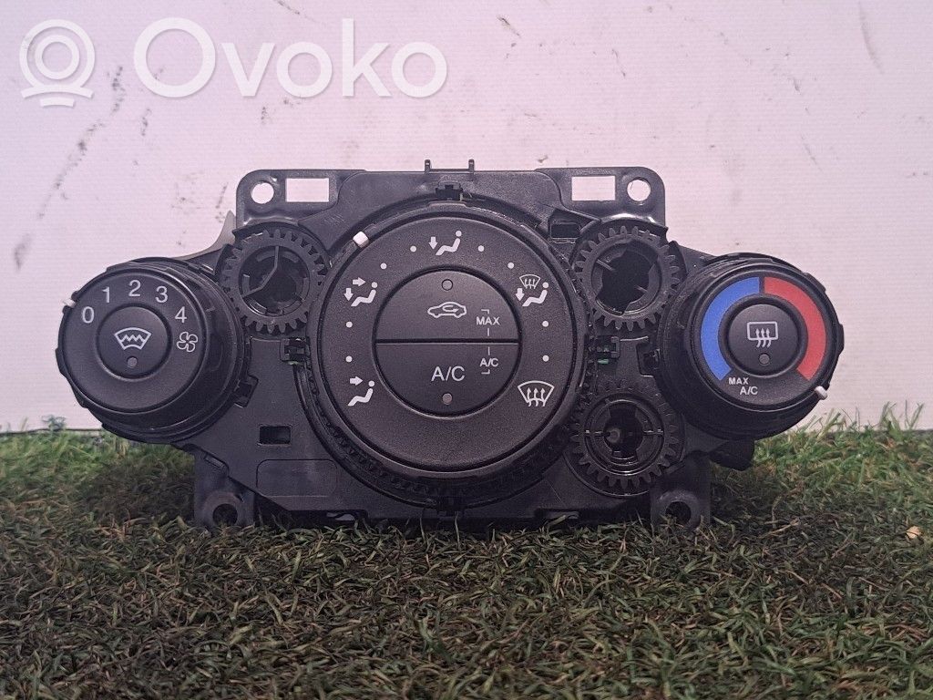 Ford Fiesta Oro kondicionieriaus/ klimato/ pečiuko valdymo blokas (salone) 