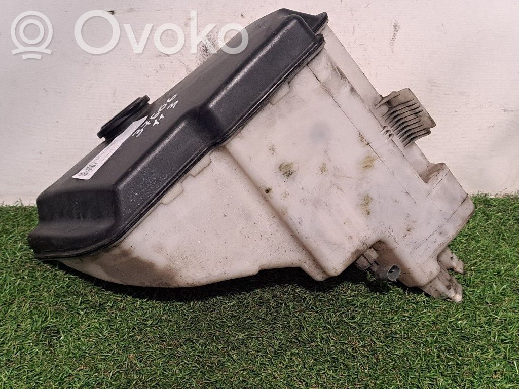 BMW Z4 E85 E86 Langų skysčio bakelis 