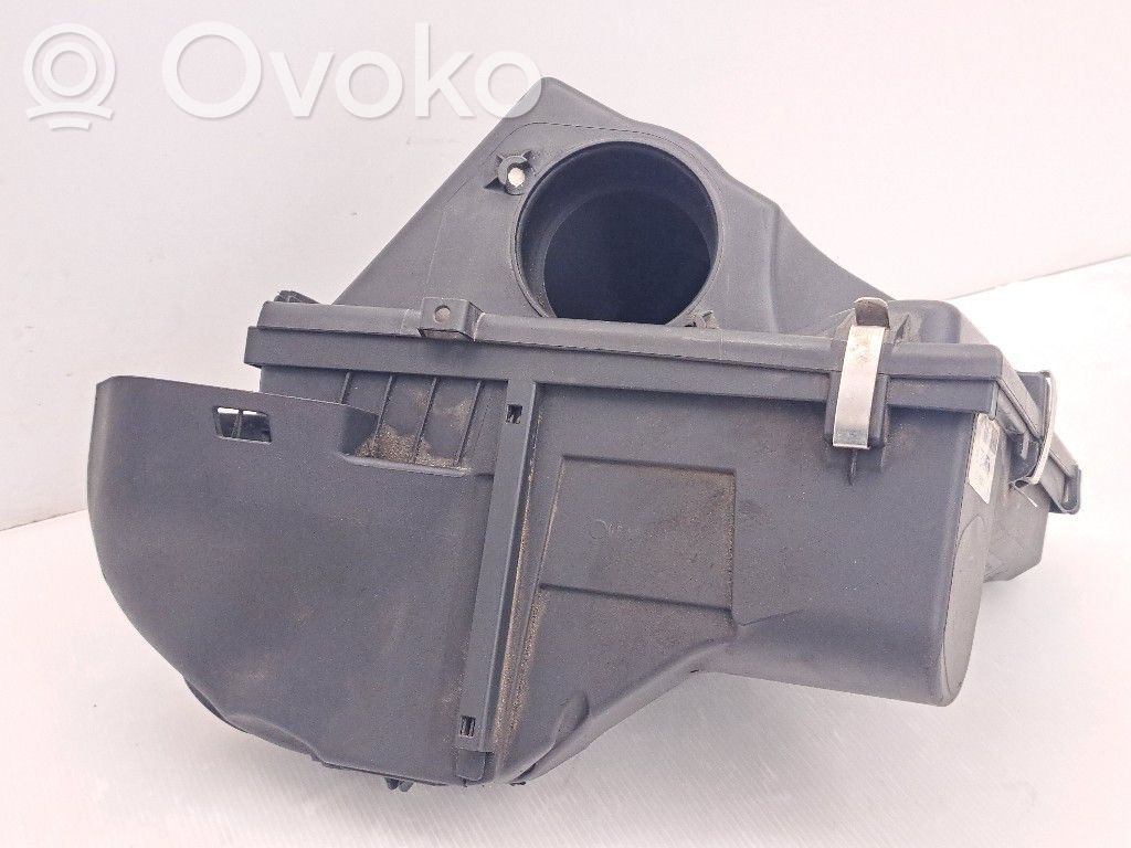 BMW 1 E81 E87 Air filter box 
