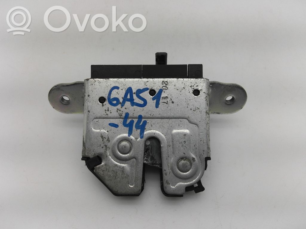 Opel Corsa E Zamek klapy tylnej / bagażnika 