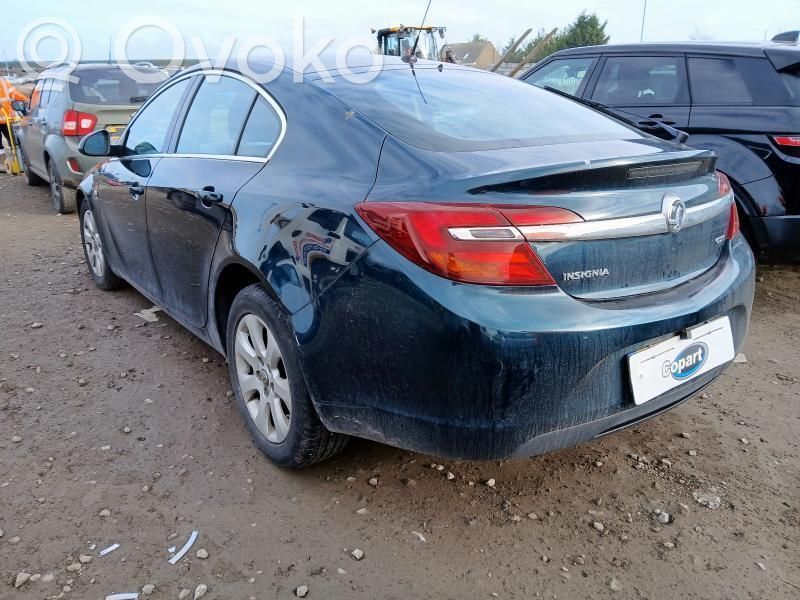 Opel Insignia A Задняя четверть 