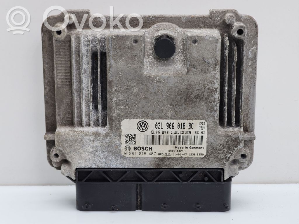 Volkswagen Golf VI Engine control unit/module 