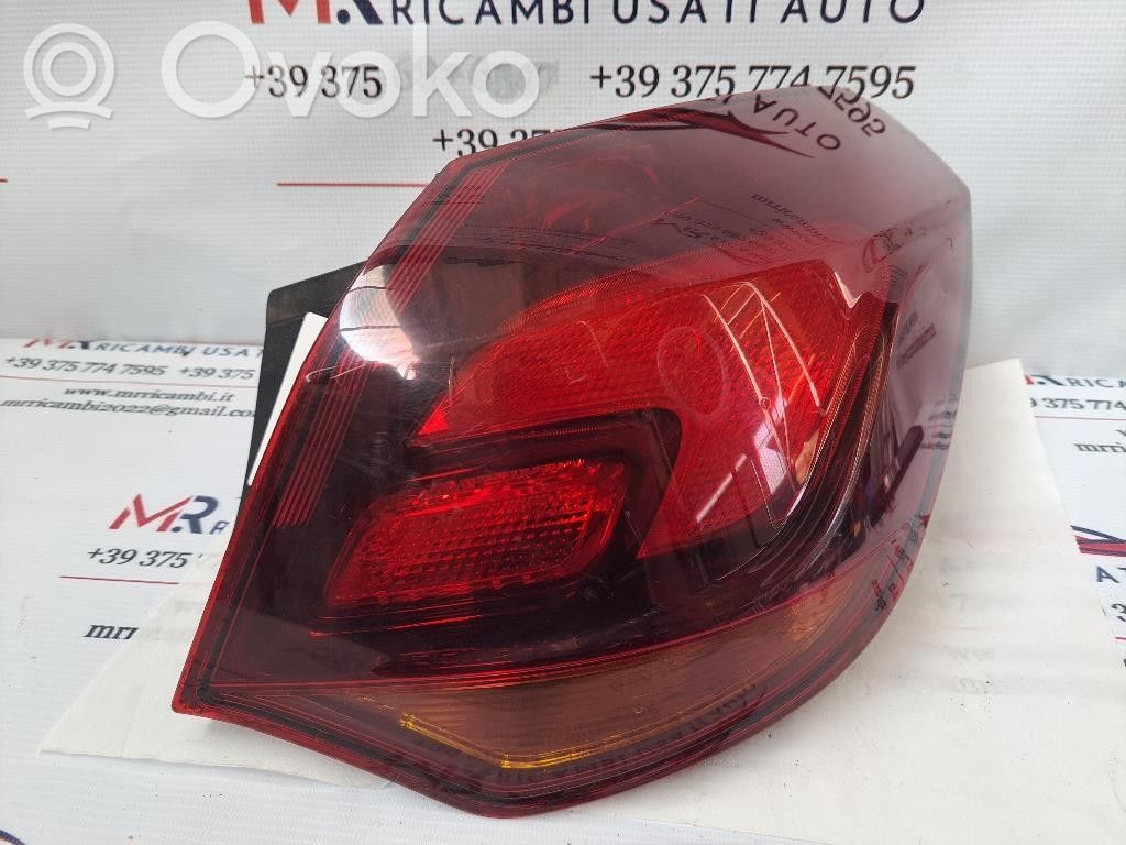 Opel Astra J Lampă spate în caroserie 