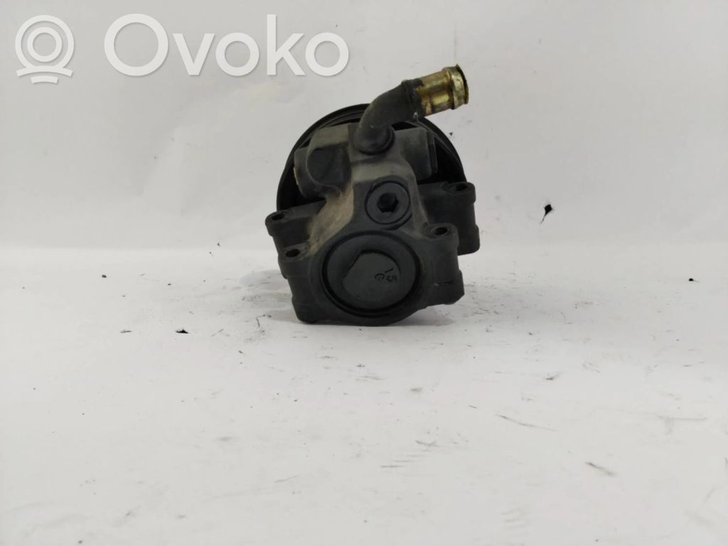Ohjaustehostimen pumppu   4BB0603