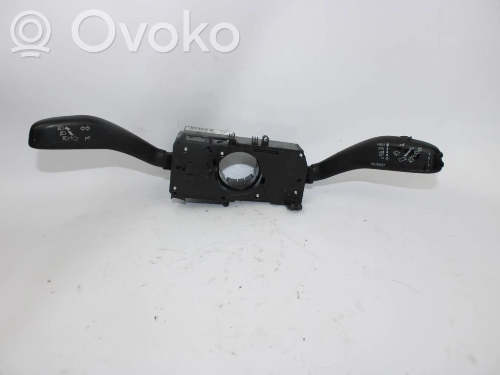 Interruptor de control multifunción   6Q0953503EE