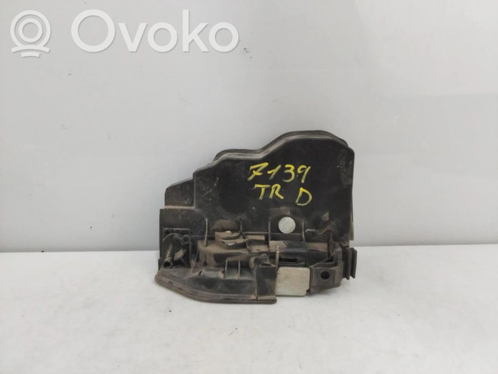 Takaoven lukko   7167070