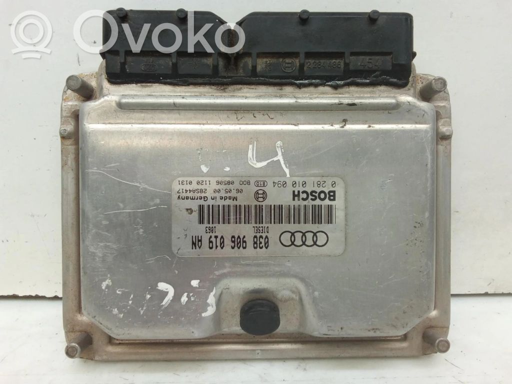 Komputer / Sterownik ECU silnika   0281010094