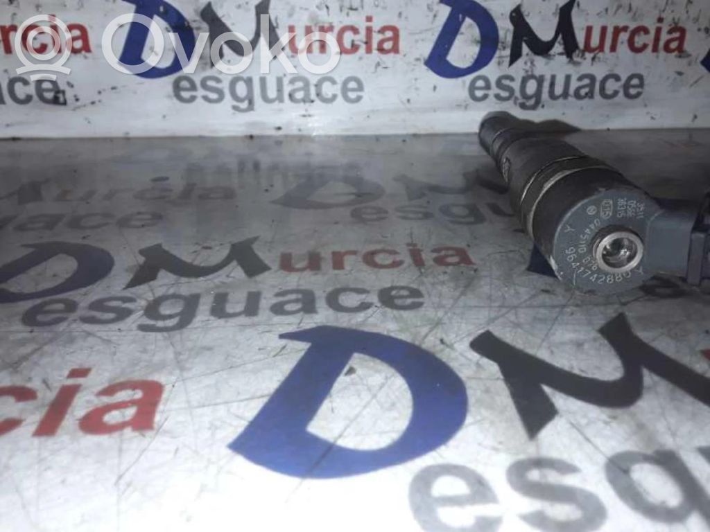 Inyector de combustible   0445110076