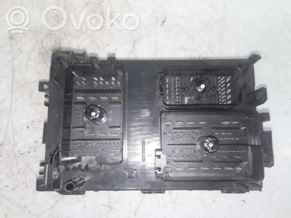 Ramka / Moduł bezpieczników   C11000139