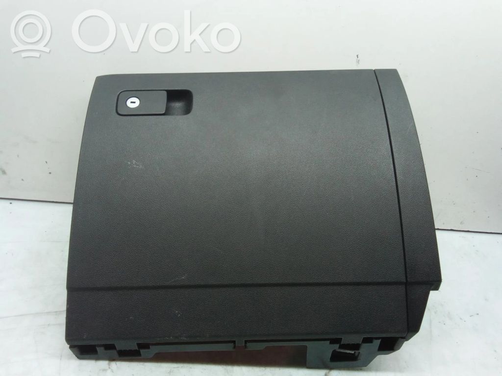 Guantera   5TB857097B