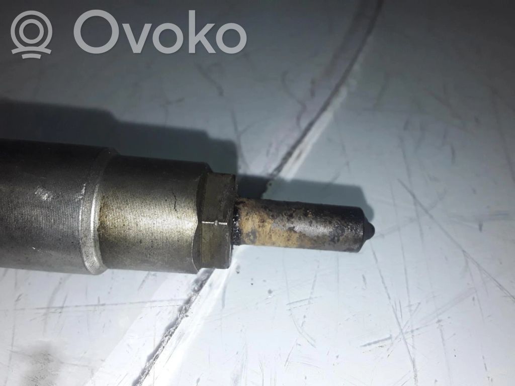 Wtryskiwacz paliwa   16600EC00A