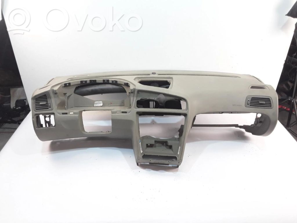 Volvo V70 Panelė 