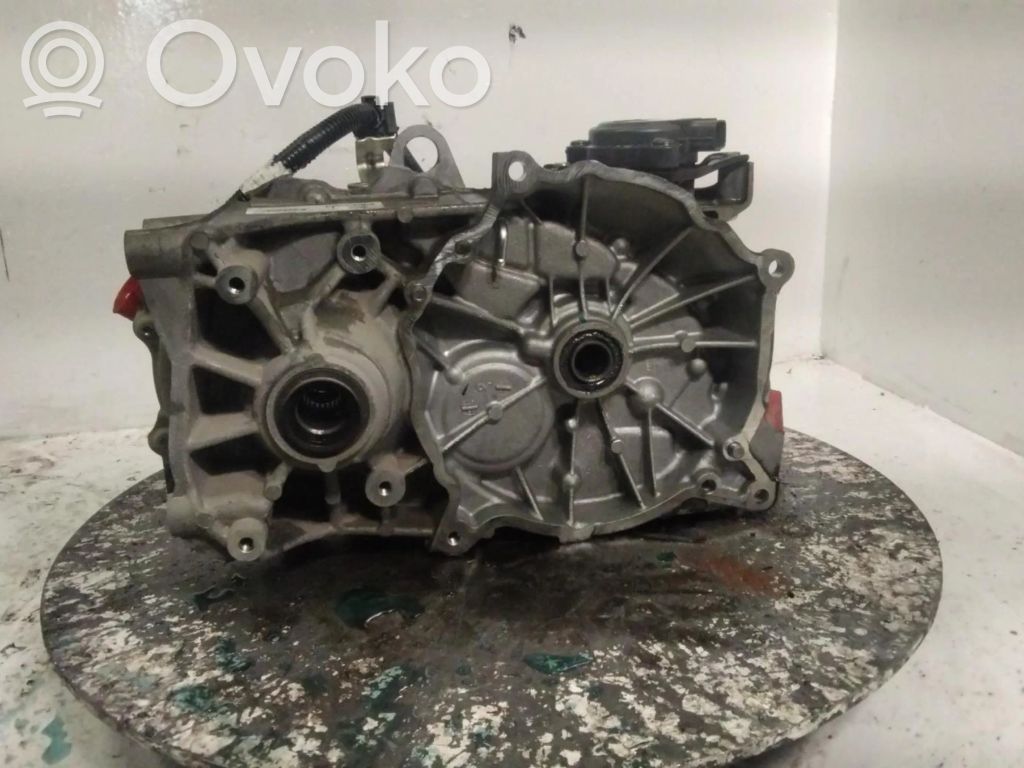 Nissan Leaf I (ZE0) Scatola del cambio manuale a 5 velocità 