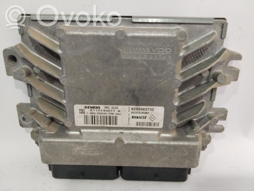 Komputer / Sterownik ECU silnika   8200483732