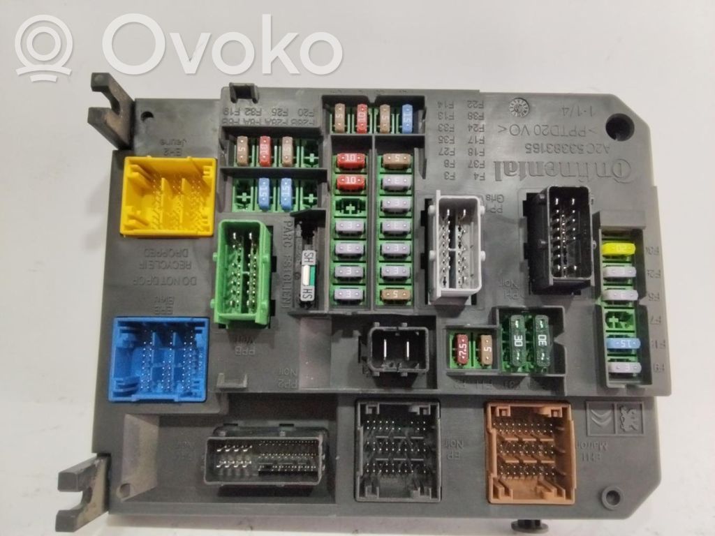 Citroen C4 I Ramka / Moduł bezpieczników