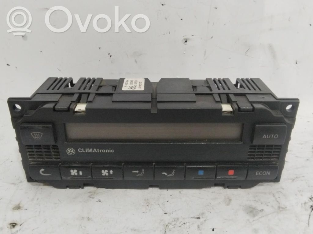 Volkswagen PASSAT Centralina del climatizzatore 