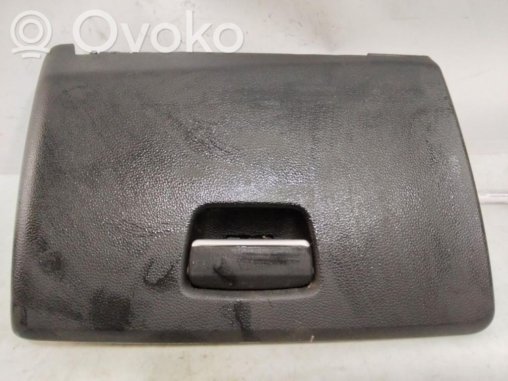 BMW 1 E81 E87 Glove box 