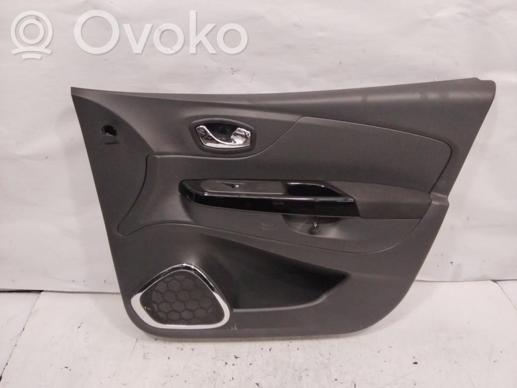 Renault Captur Etuoven verhoilu 