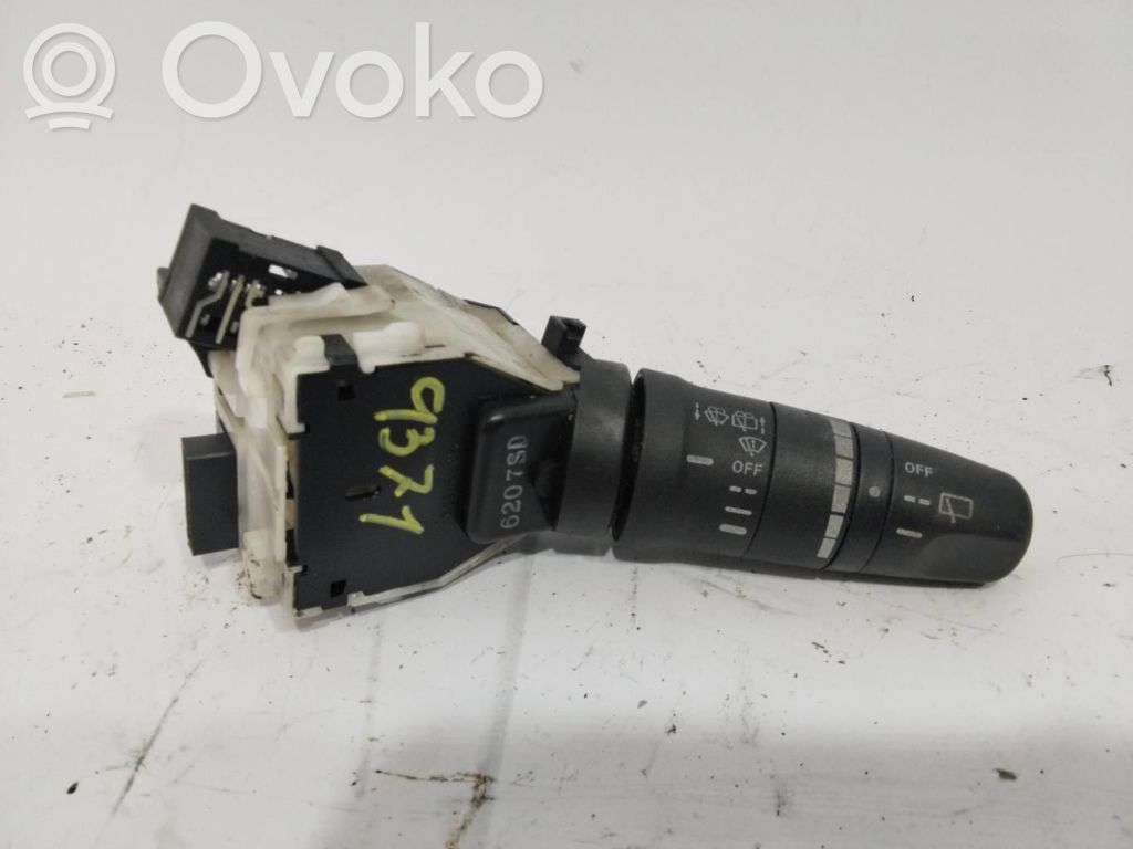 Nissan Note (E11) Wiper switch 