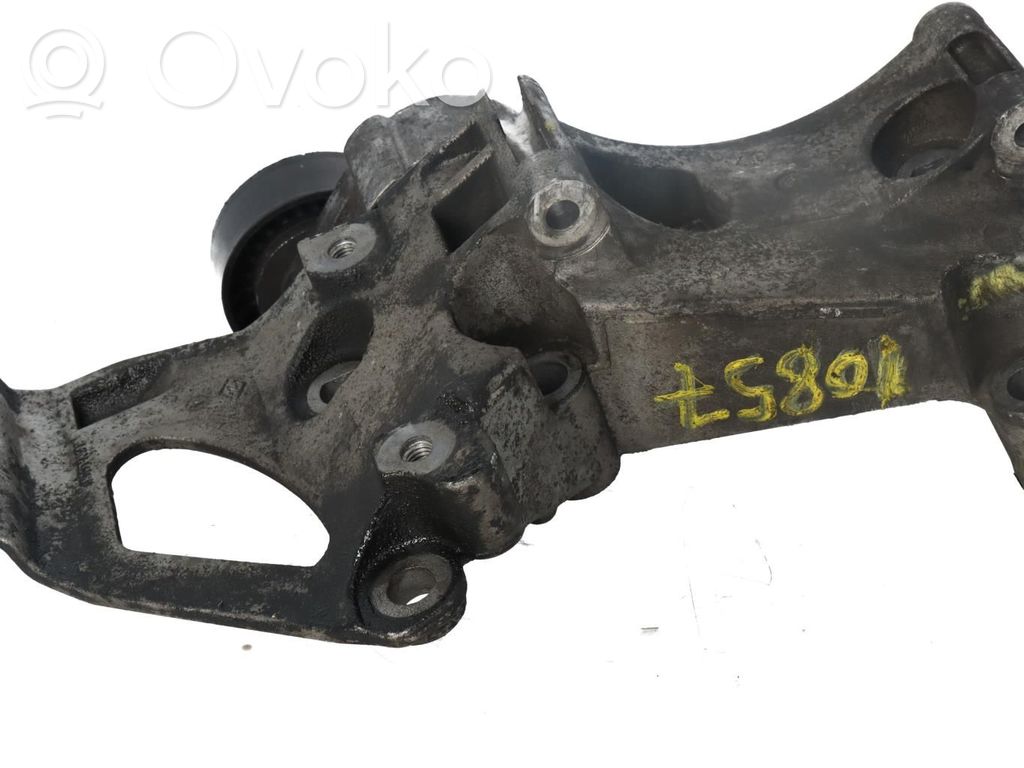 Mocowanie alternatora   8200072727
