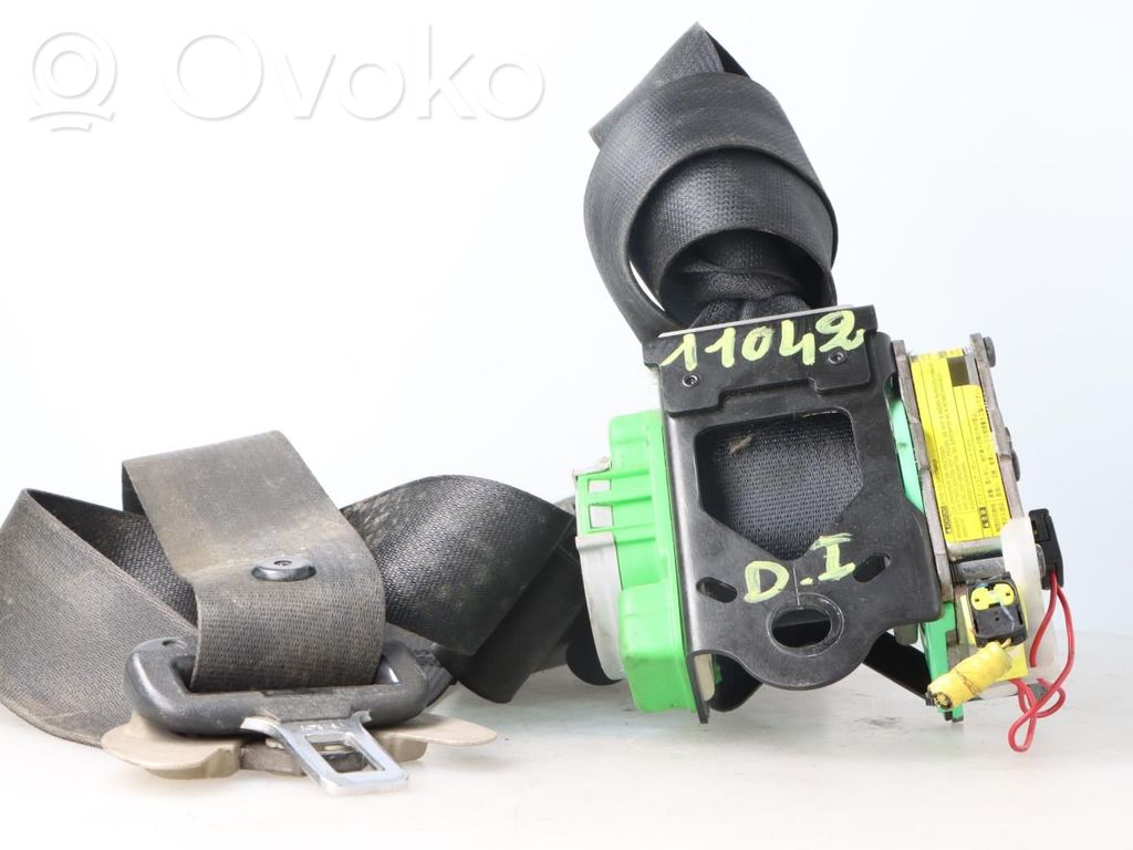 Toyota Auris 150 Sicherheitsgurt vorne 