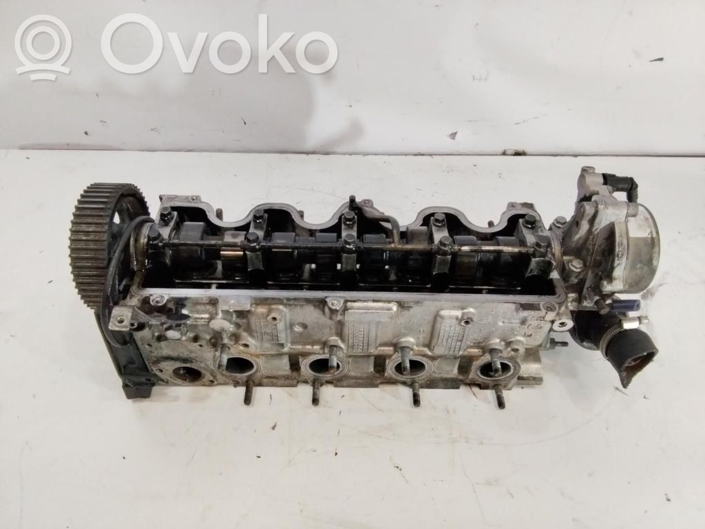 Opel Zafira B Engine head 