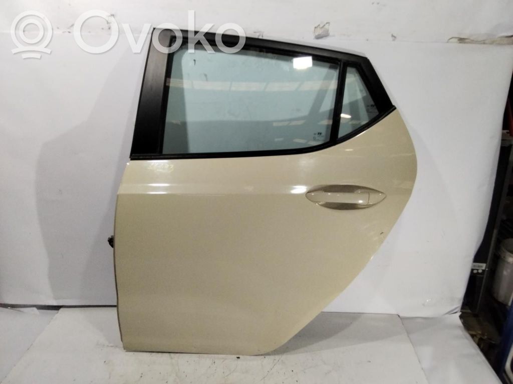 Puerta trasera   77003B9000