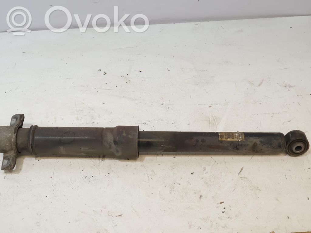 Takaiskunvaimennin   95146944