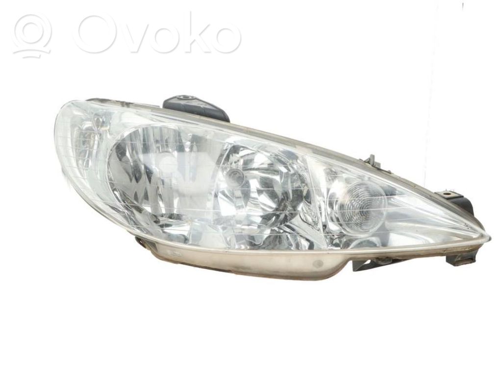 Peugeot 206+ Phare frontale 