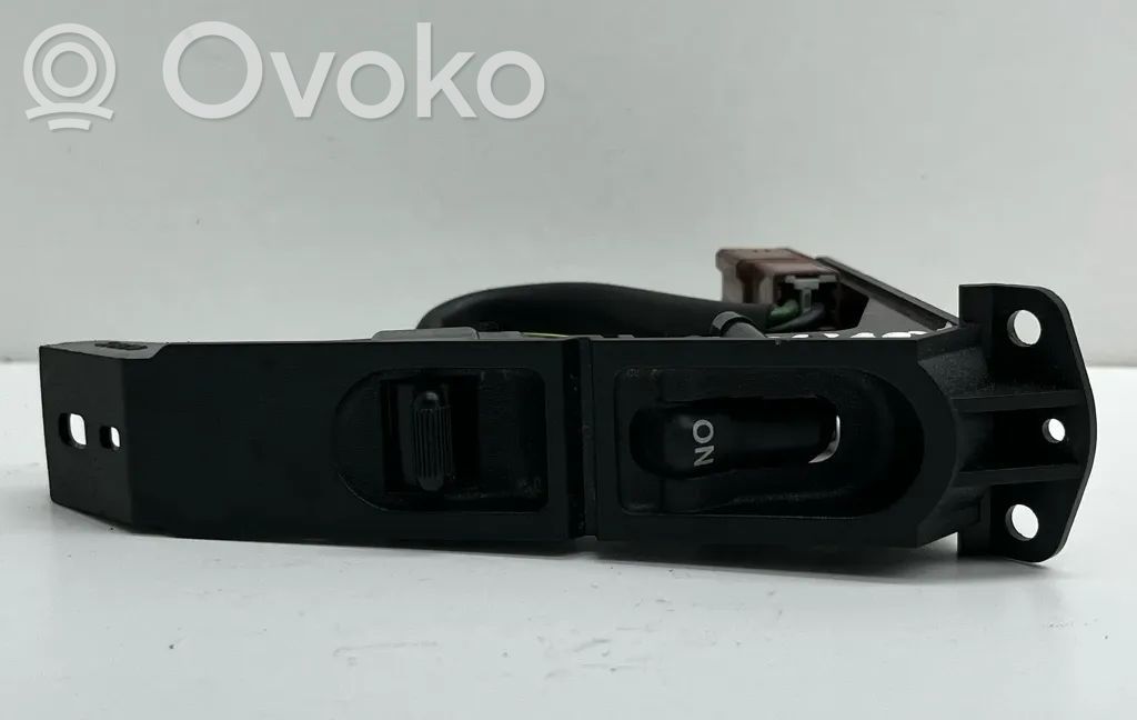 MG ZS Electric window control switch 