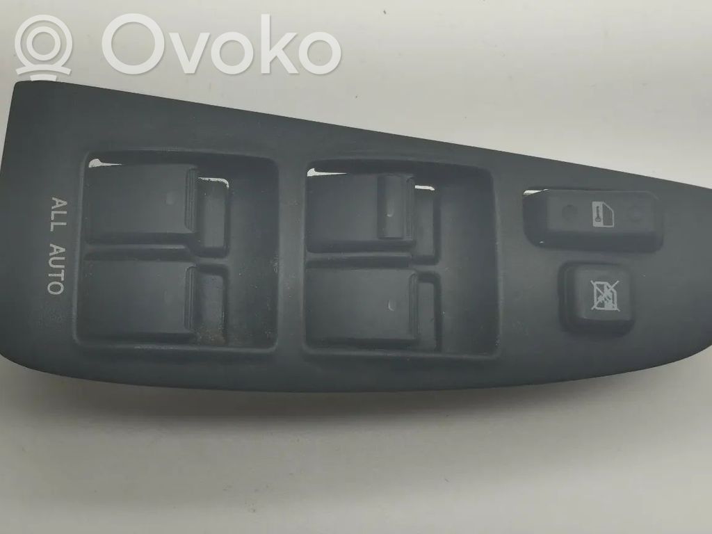 Toyota Avensis T220 Electric window control switch 