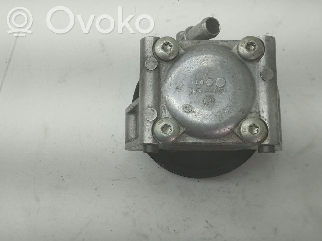Ford Focus Power steering pump 