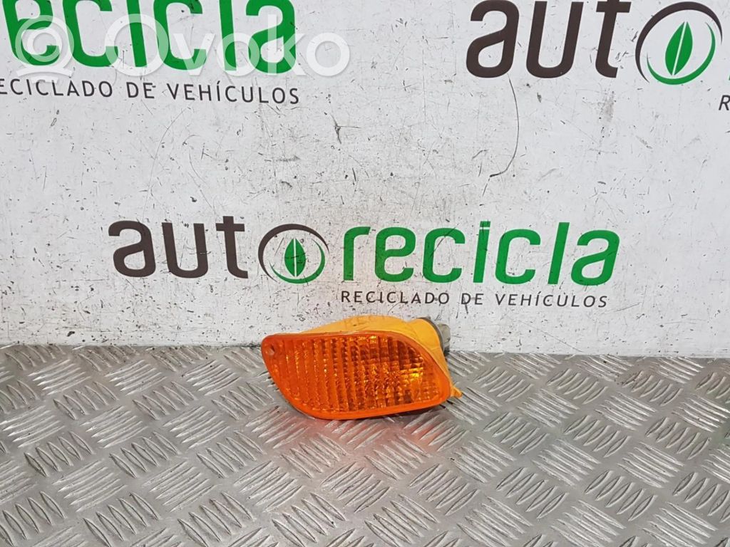 Ford Focus Front indicator light 