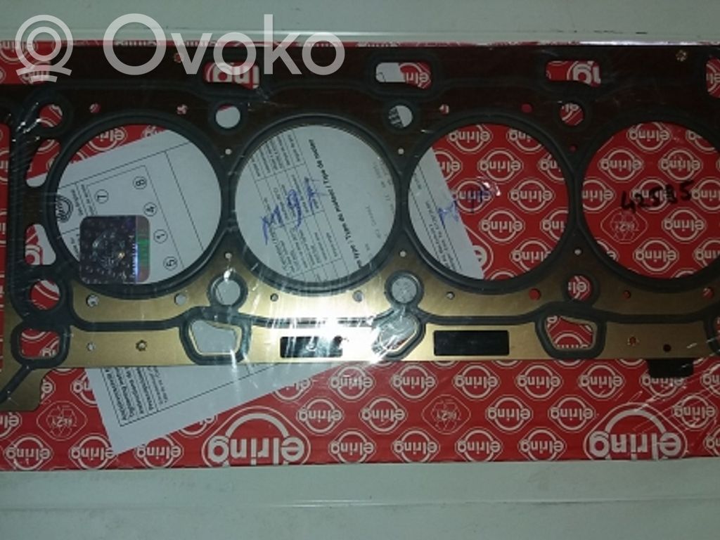 Opel Vivaro Podsufitka / Komplet 
