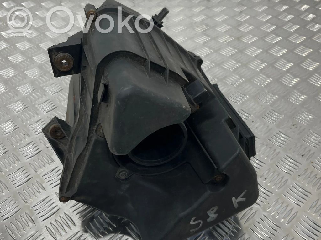 Audi A8 S8 D3 4E Luftfilterkasten 