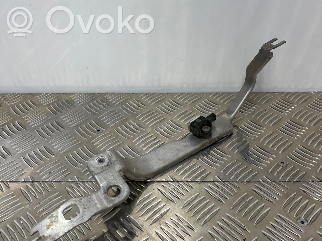 Headlight/headlamp mounting bracket   4G0807591B